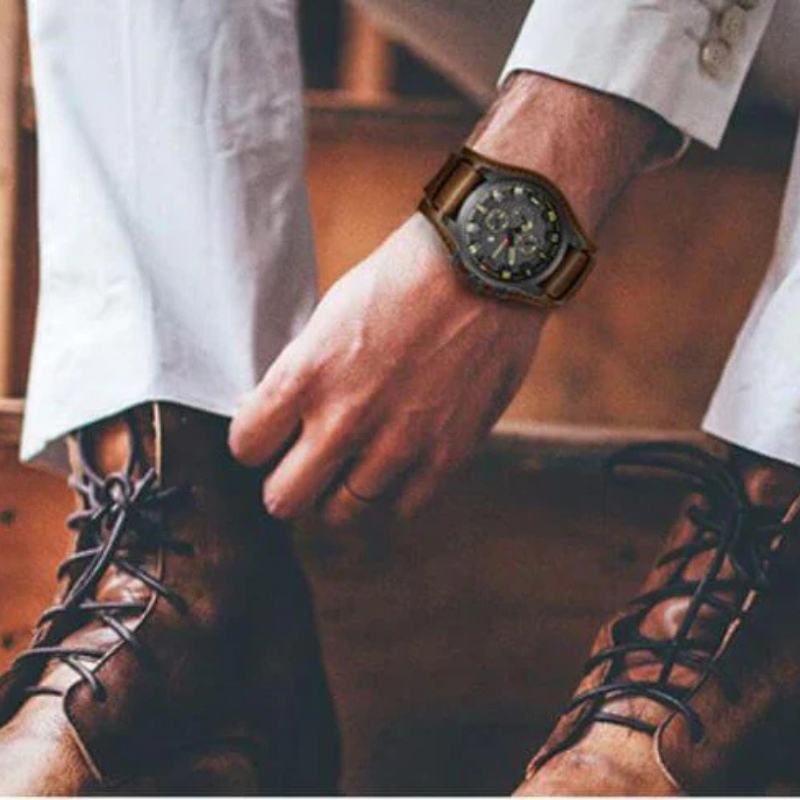 Round Dial Quartz Watch Men's Classic Stopwatch Water-Resistant Shock-Resistant Wristwatch