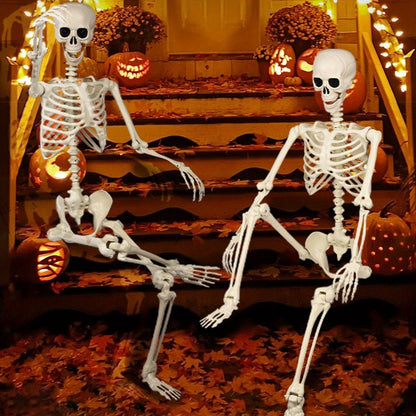Sagoma di scheletro snodabile di Halloween da 5.5ft per esposizione in giardino o veranda