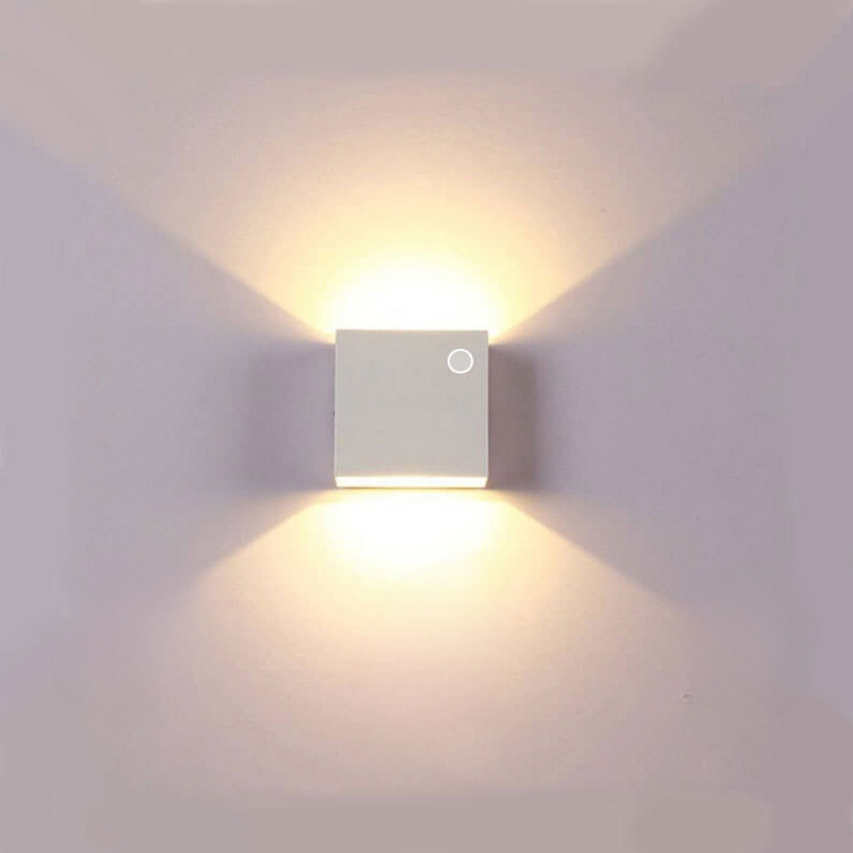 Lampada da parete LED regolabile per esterni con sensore di movimento e doppia luminosità