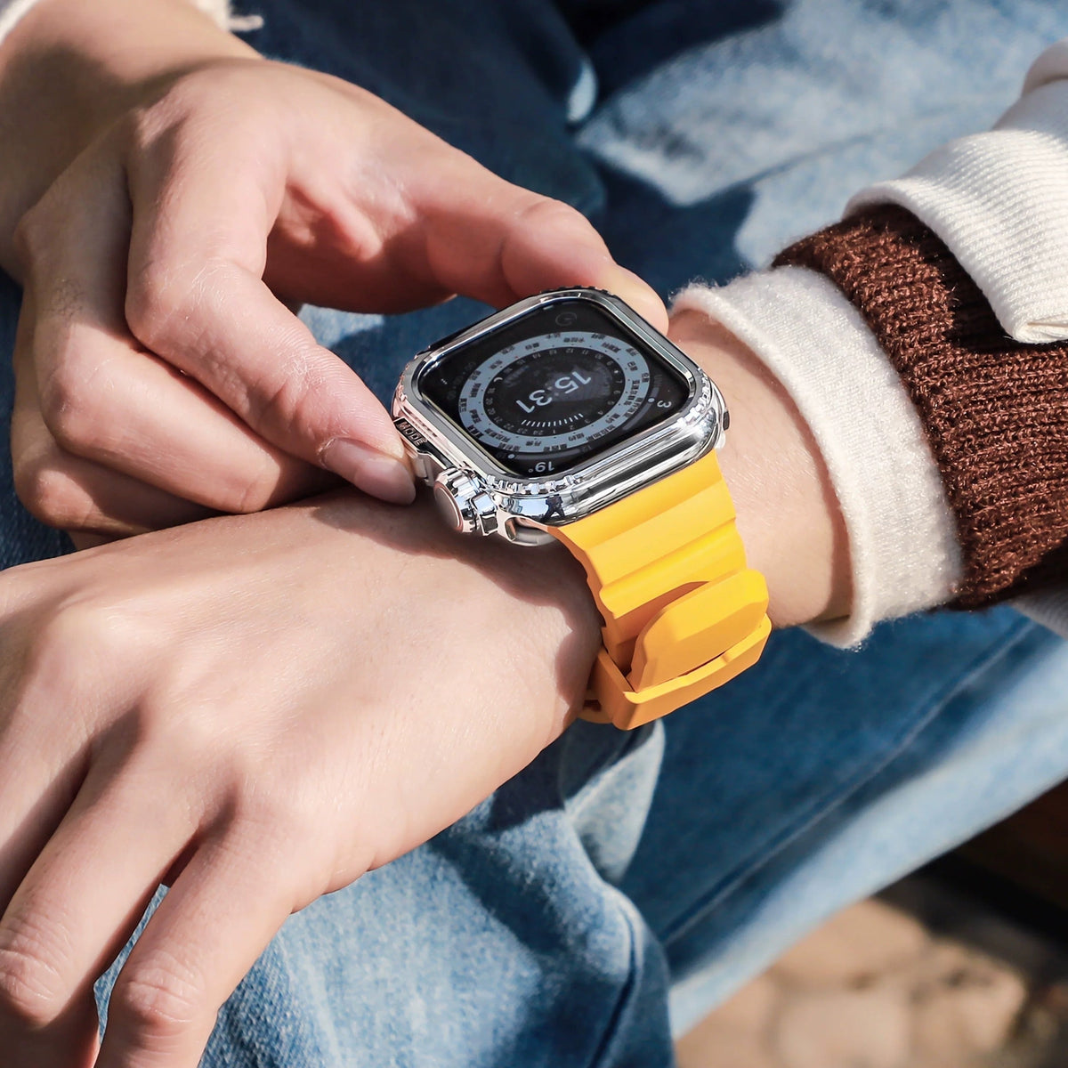 Adjustable Smart Watch Band for Fitness and Everyday Wear