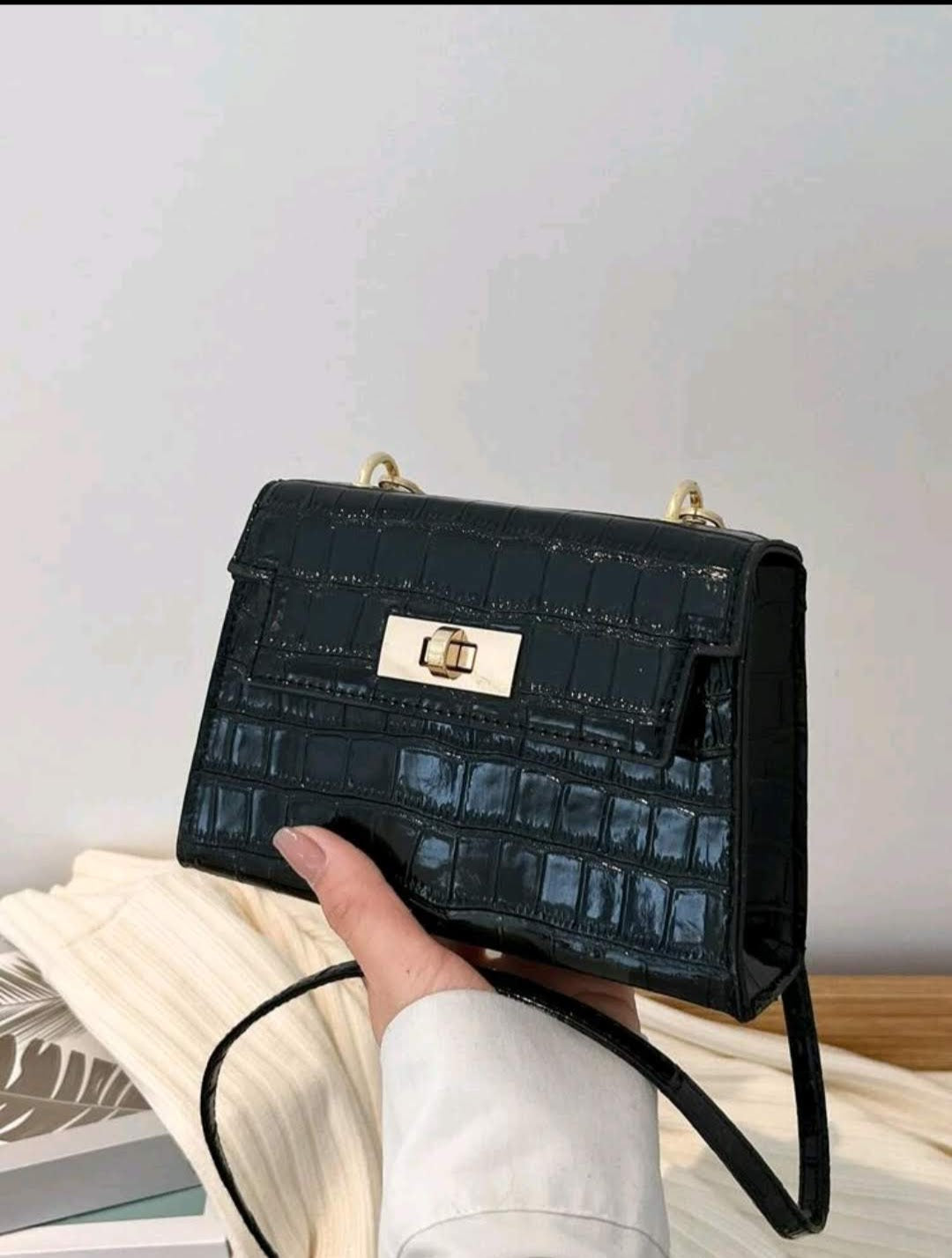 Crocodile Pattern Crossbody Shoulder Bag Adjustable Strap Mini Square Handbag Stylish Geometric Purse