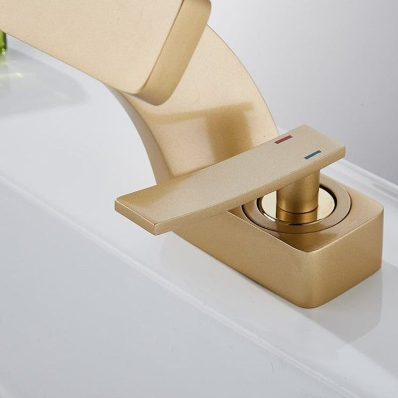 Curved Bathroom Sink Faucet Single Handle Modern Basin Mixer Tap