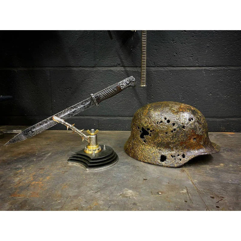 Decorative Resin Helmet Lamp Unique LED Desk Table Light for Home Office Shelf Decor