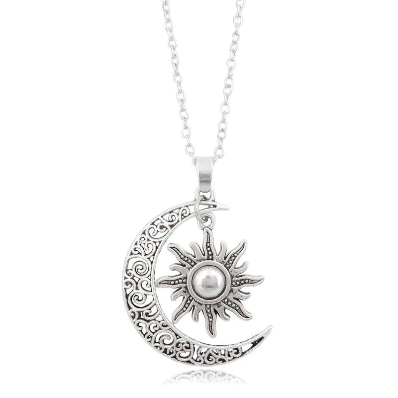 Elegant Adjustable Chain Necklace with Unique Modern Design for Women