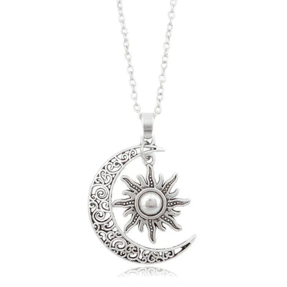 Elegant Adjustable Chain Necklace with Unique Modern Design for Women