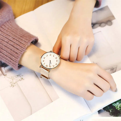 Elegant Round Dial Women Watch Arabic Numerals Adjustable Strap Hardlex Glass