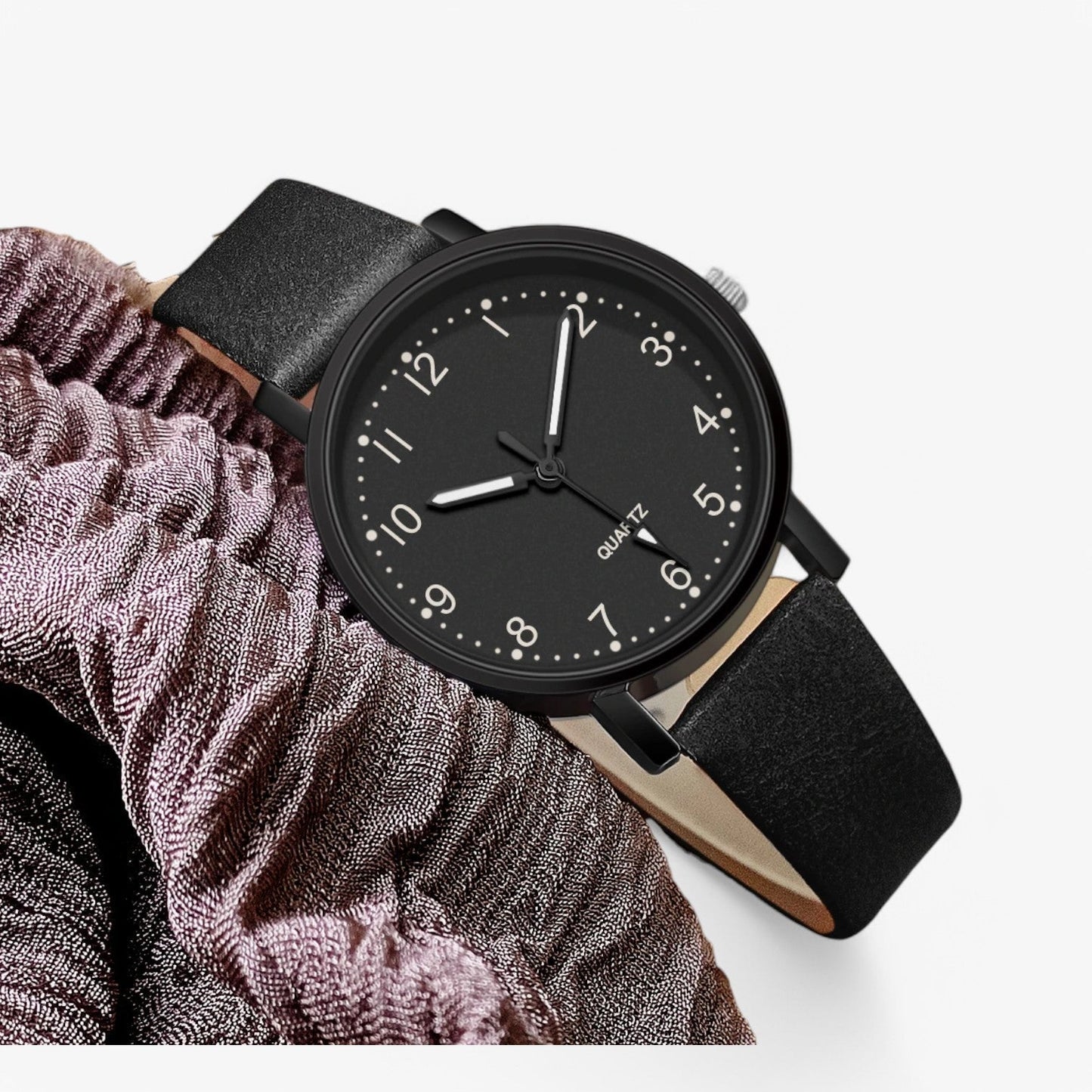 Elegant Women’s Watch with Round Dial and Classic Strap Luxury Style Wristwatch