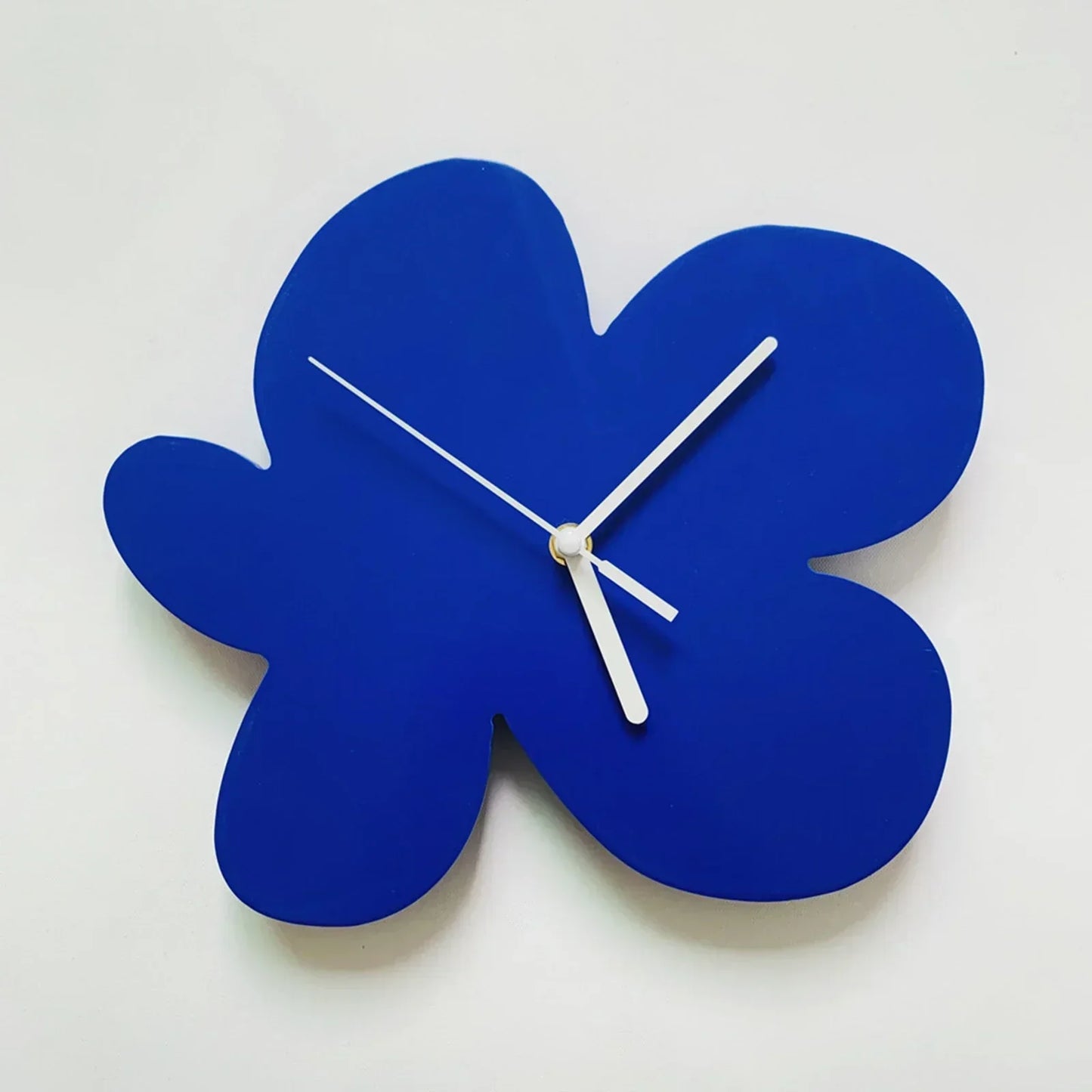 Floral Decorative Wall Clock Artistic Modern Home Decor Flower Design Elegant Wall Art Timepiece