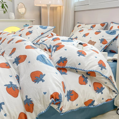 Floral Print Bedding Set with Blossom and Berry Pattern