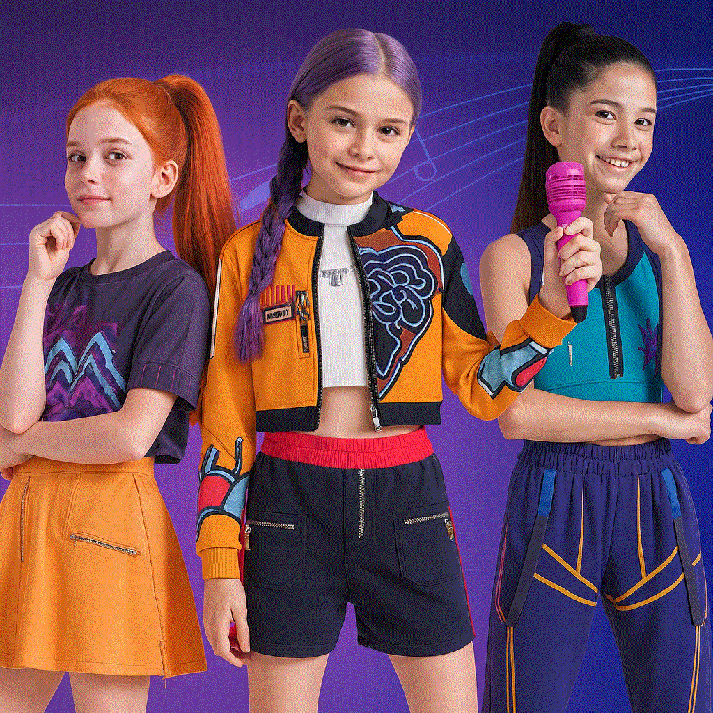 Halloween-hiphopdansekostume til piger med crop top, shorts og joggingbukser