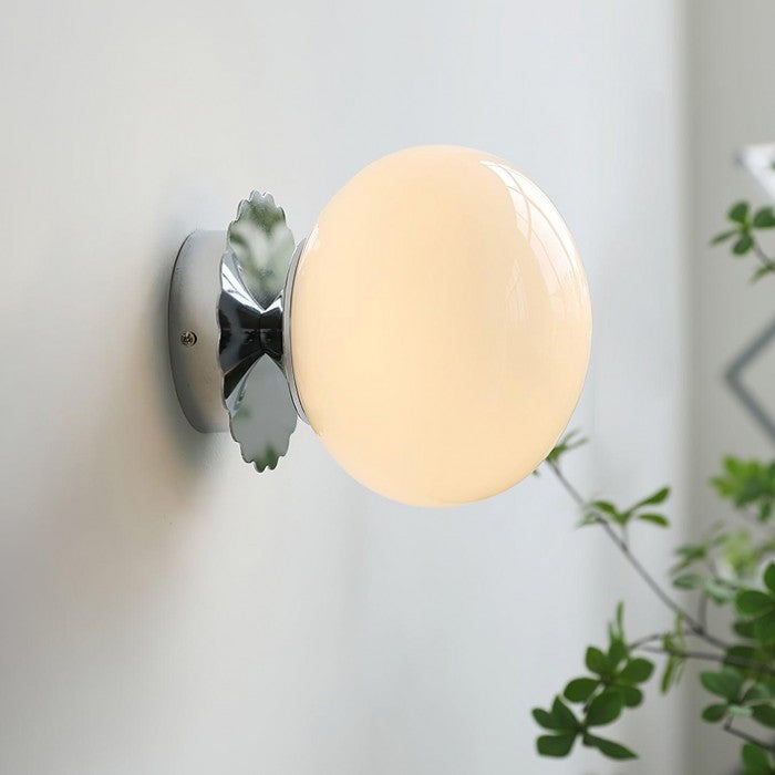 Glass Globe Wall Light Modern Wall Sconce Decorative Indoor Wall Lamp for Living Room Bedroom