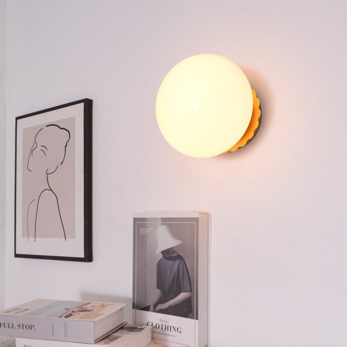 Glass Globe Wall Light Modern Wall Sconce Decorative Indoor Wall Lamp for Living Room Bedroom