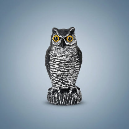 Halloween Owl Decoy Statue with Realistic Outdoor Scarecrow Design