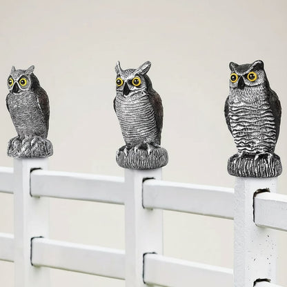Halloween Owl Decoy Statue with Realistic Outdoor Scarecrow Design