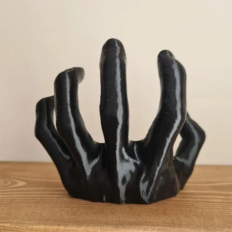 Uhyggelig hånd-vægkrog til Halloween til frakker, jakker og nøgler