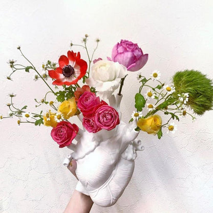 Heart Anatomy Vase Resin Decorative Sculpture Artistic Accent