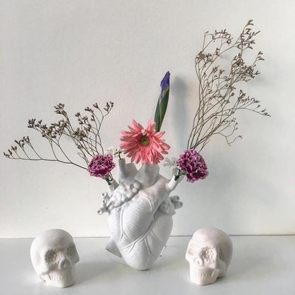 Heart Anatomy Vase Resin Decorative Sculpture Artistic Accent