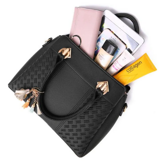 Large Capacity Lightweight Women’s Handbag with Adjustable Shoulder Strap and Secure Zipper Closure