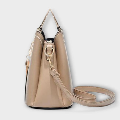 Large Capacity Women’s Handbag with Secure Zipper Closure and Adjustable Shoulder Strap