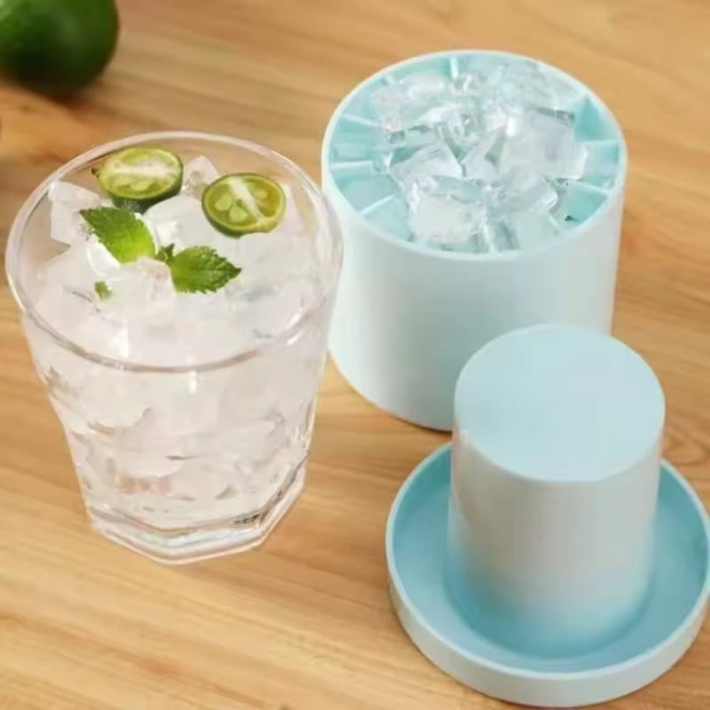 Lidded Silicone Ice Cube Tray with Stackable Design