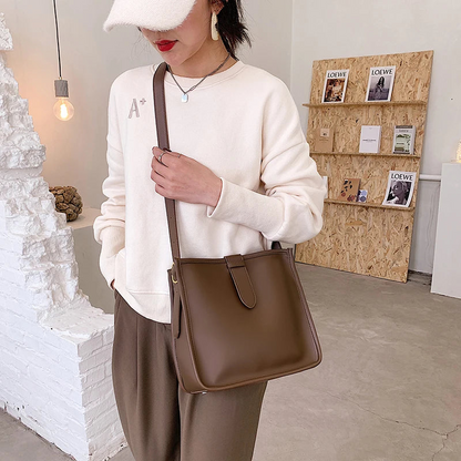 Lightweight Crossbody Shoulder Bag Large Capacity Zipper Women’s Everyday Handbag