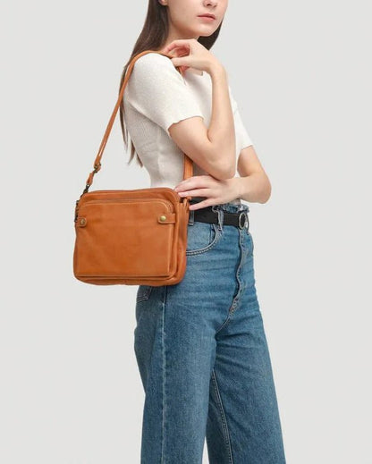 Lightweight Women’s Crossbody Shoulder Bag with Adjustable Strap and Multi Pocket Design