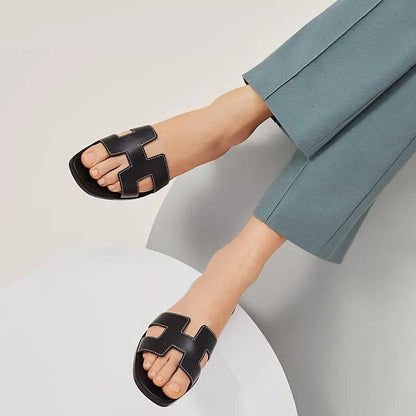 Luxury Flat Women Slippers Cut Out Design Slip On Comfort