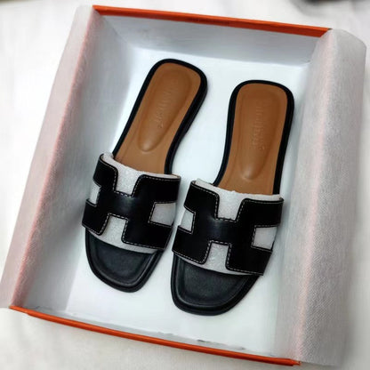 Luxury Flat Women Slippers Cut Out Design Slip On Comfort