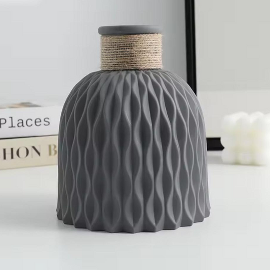 Modern Flower Vase – Minimalist Decorative Vase for Fresh Flowers & Home Decor