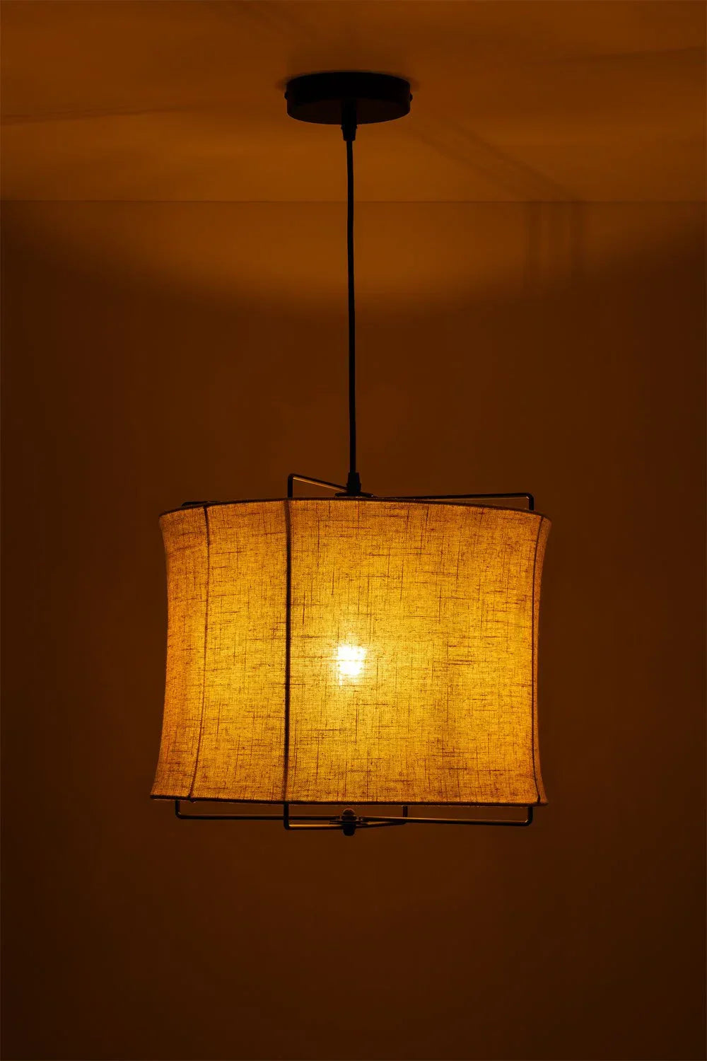 Modern Red Pendant Ceiling Lamp Minimalist Hanging Light Industrial Decorative Lighting