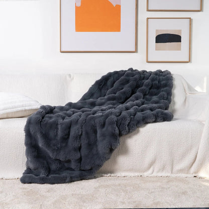 Plush Faux Fur Comfort Blanket for Relaxation and Travel