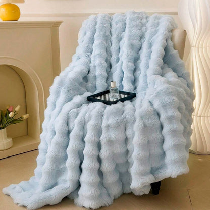 Plush Faux Fur Comfort Blanket for Relaxation and Travel