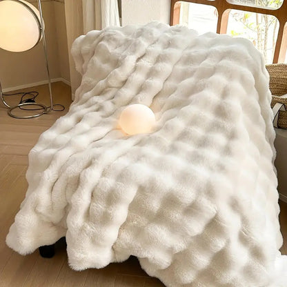Plush Faux Fur Comfort Blanket for Relaxation and Travel