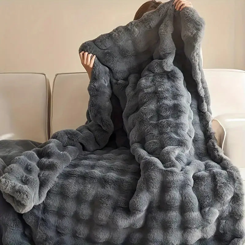 Plush Faux Fur Comfort Blanket for Relaxation and Travel