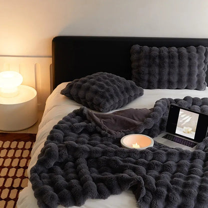Plush Faux Fur Comfort Blanket for Relaxation and Travel