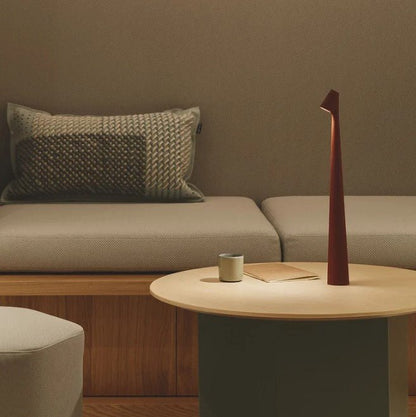 Lampada da tavolo portatile ricaricabile, luce LED senza cavo con luminosità regolabile