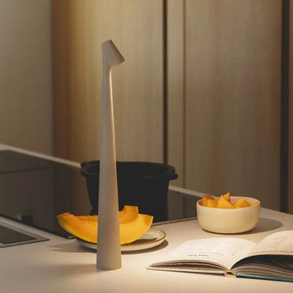 Lampada da tavolo portatile ricaricabile, luce LED senza cavo con luminosità regolabile