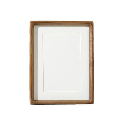 Rund træfotoramme med minimalistisk design til væg eller bord
