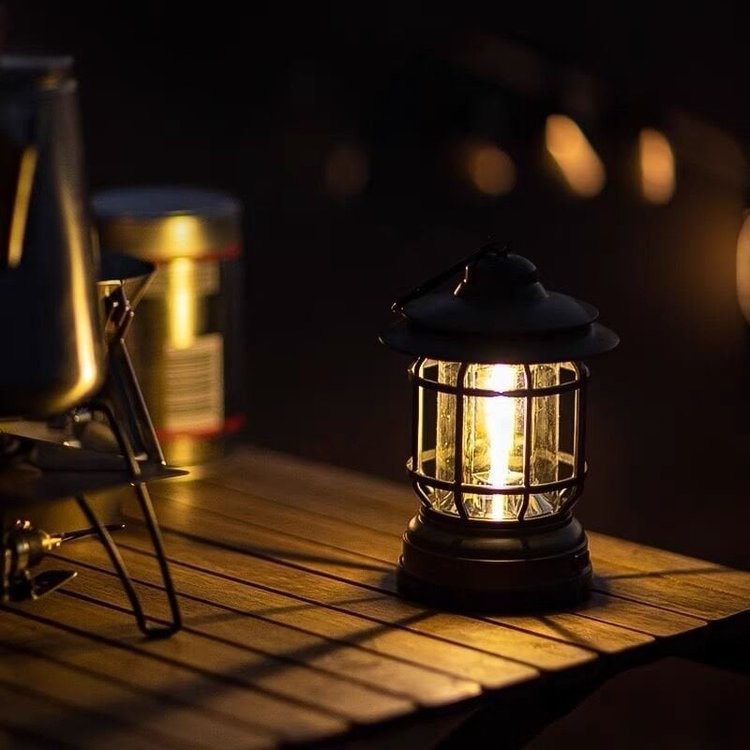 Vintage LED Camping Lantern Portable Retro Outdoor Hanging Lantern with Magnetic Base
