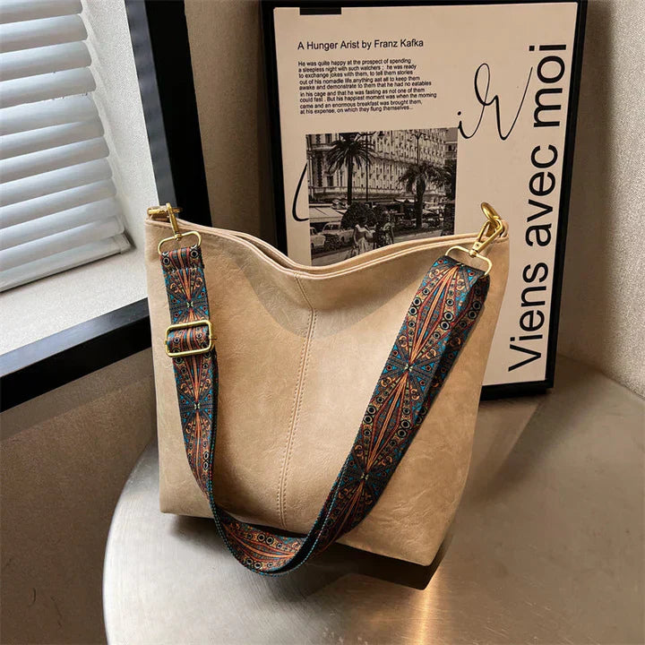 Vintage Leather Crossbody Shoulder Bag for Women Elegant Everyday Handbag with Spacious Interior