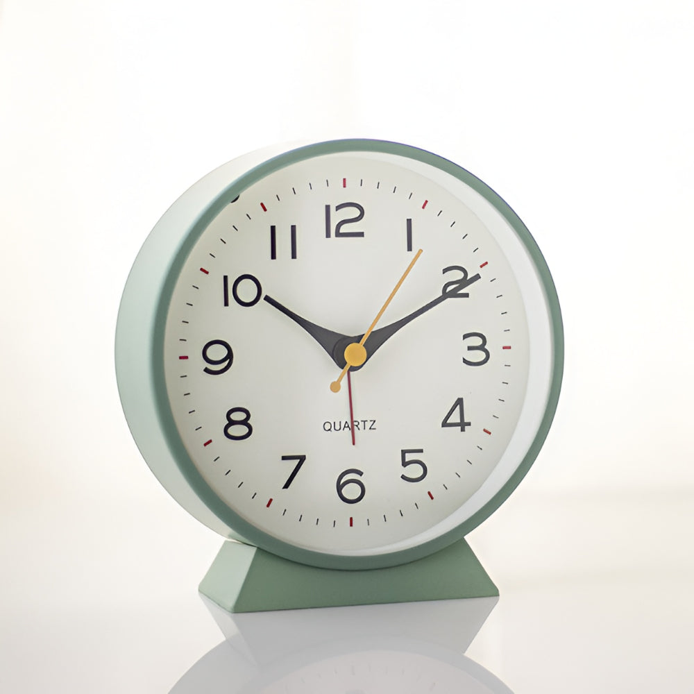 Vintage Silent Quartz Alarm Clock Analog Table Clock With Light