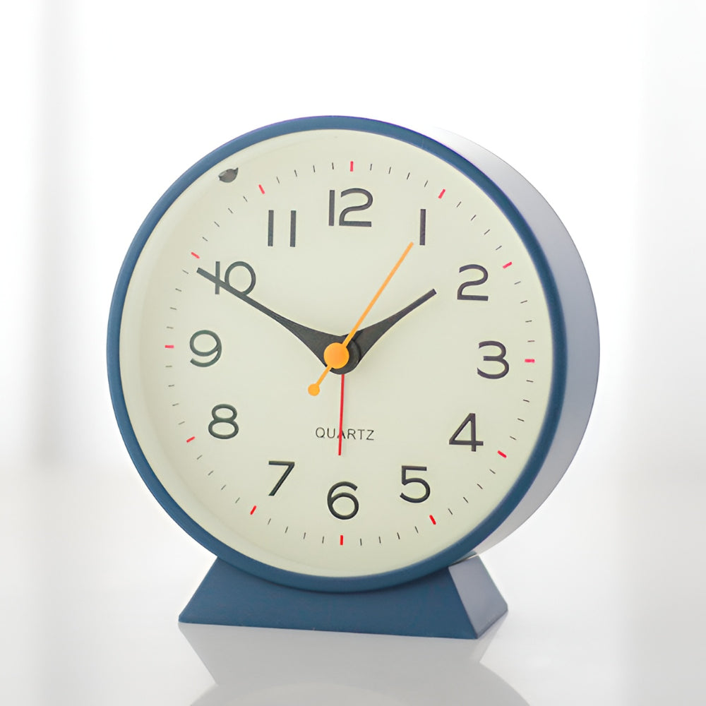 Vintage Silent Quartz Alarm Clock Analog Table Clock With Light