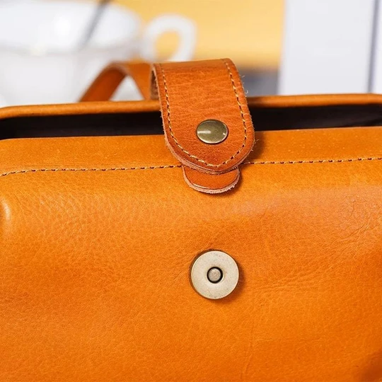 Women’s Lightweight Shoulder Bag Elegant Crossbody Handbag with Adjustable Strap