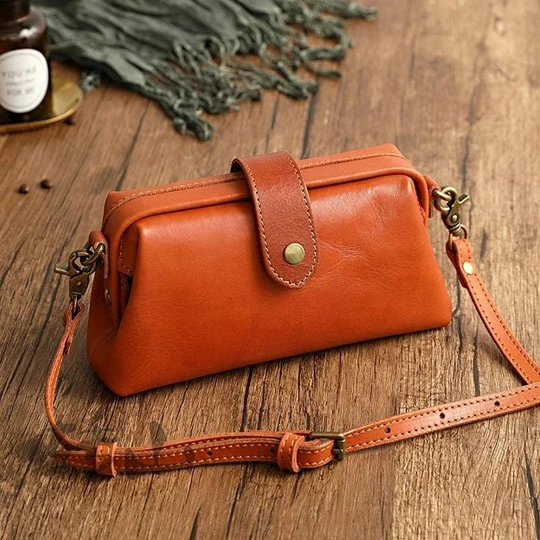 Women’s Lightweight Shoulder Bag Elegant Crossbody Handbag with Adjustable Strap