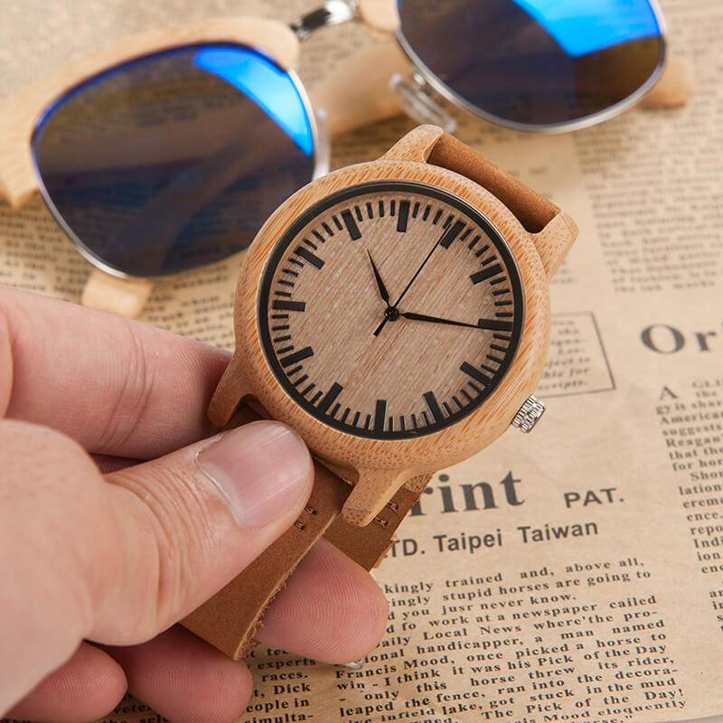 Wooden Watch Quartz Bamboo Case Leather Strap Minimalist Men's Wristwatch